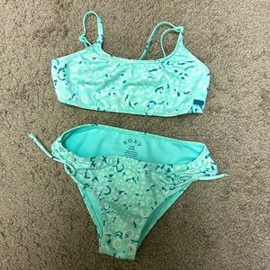 Girls size 7/XS Roxy swimsuit